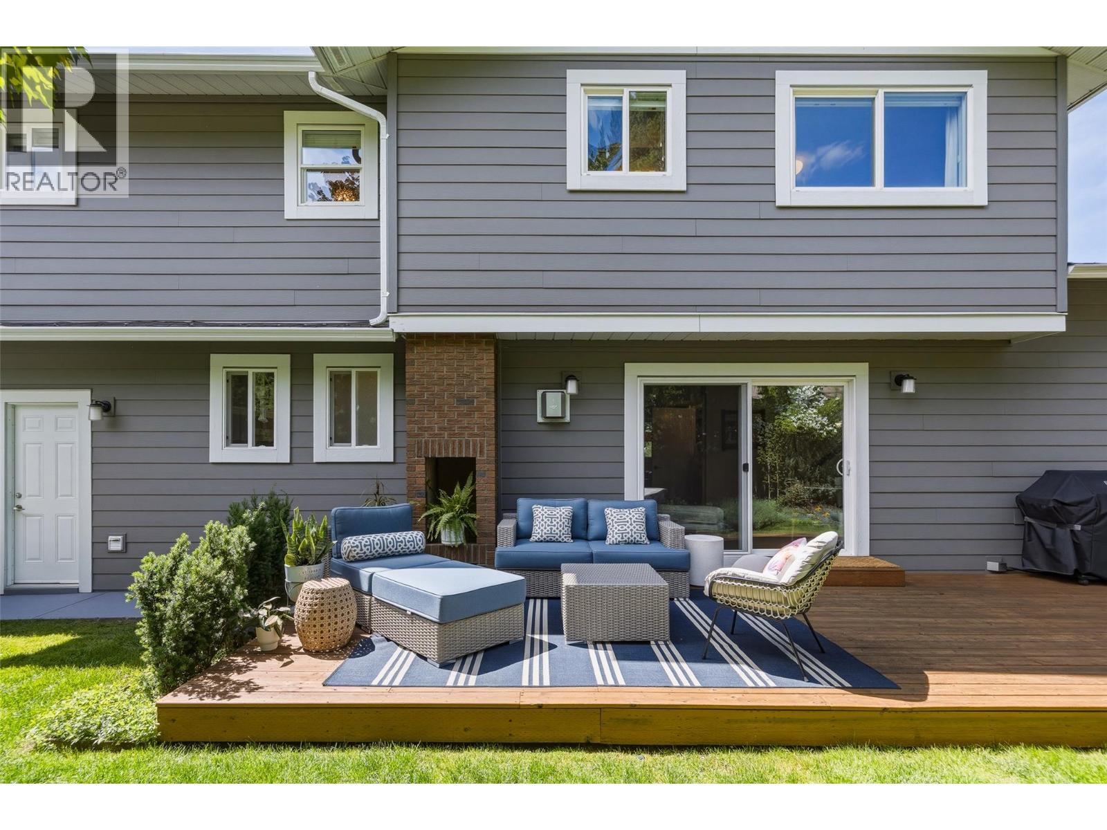 882 Roma Court - 36