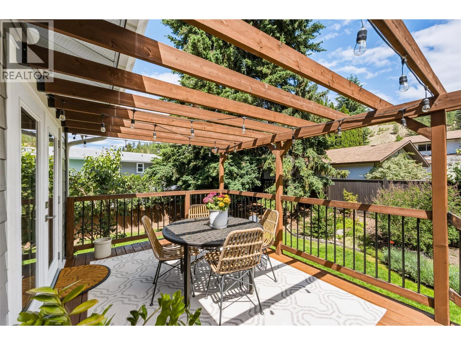 882 Roma Court - 40