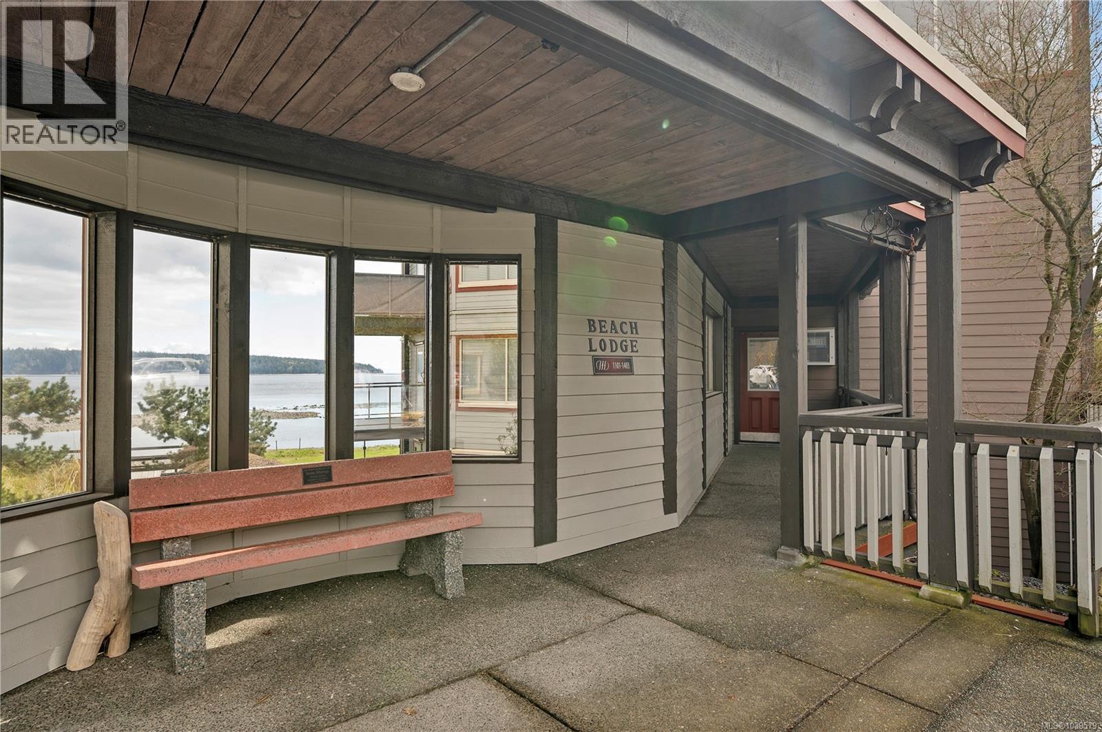 #1202 27 Island Hwy S - 5