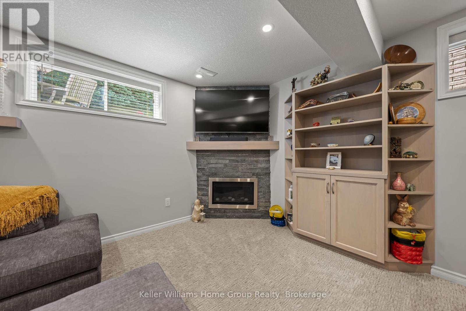 #32 255 SUMMERFIELD DRIVE - 30
