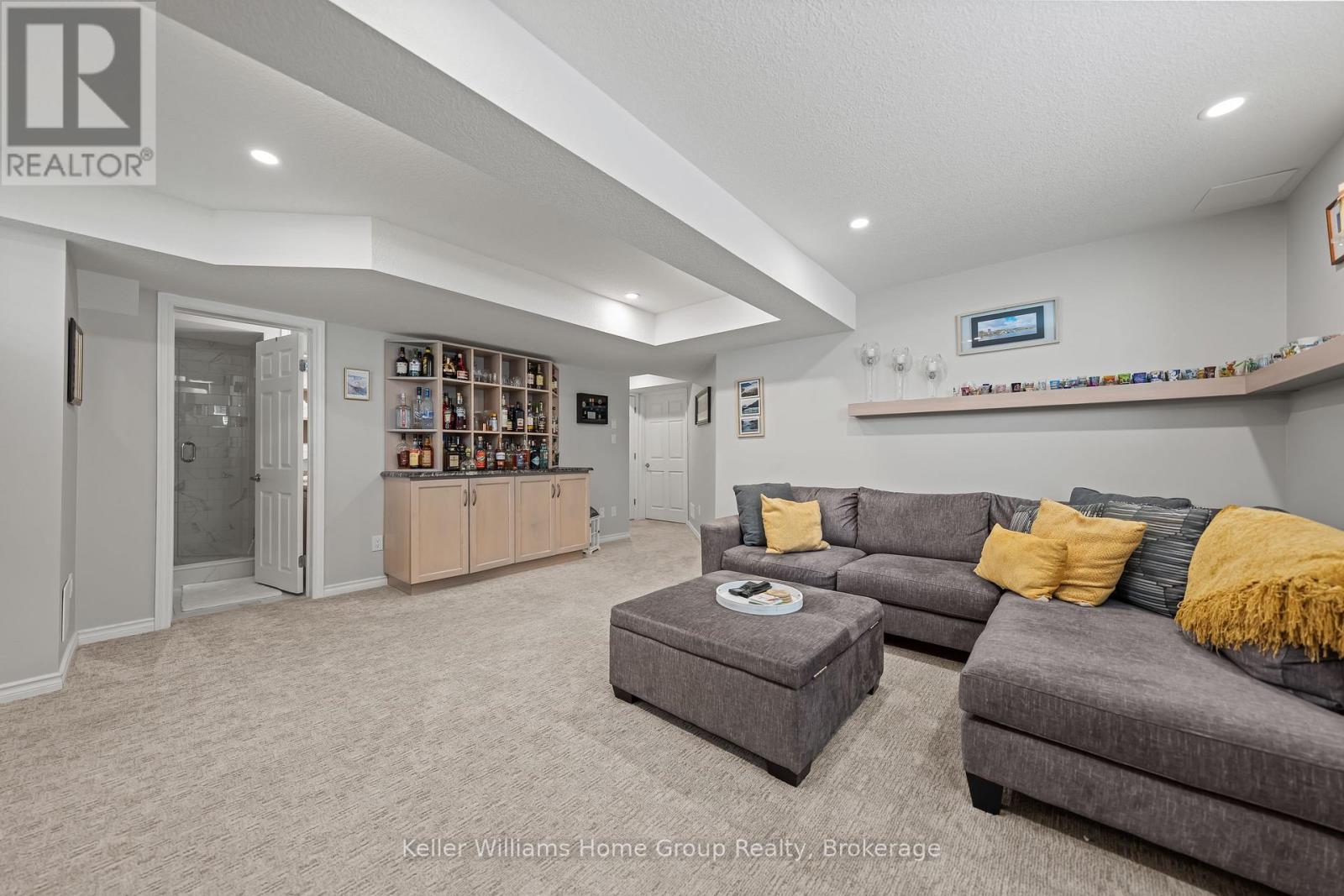 #32 255 SUMMERFIELD DRIVE - 31