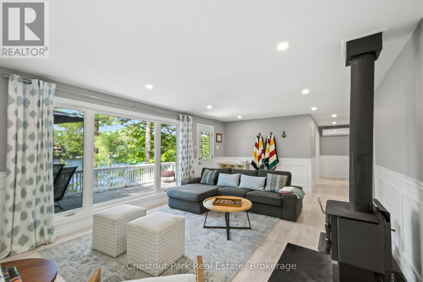 85 TAYLOR ISLAND - 11