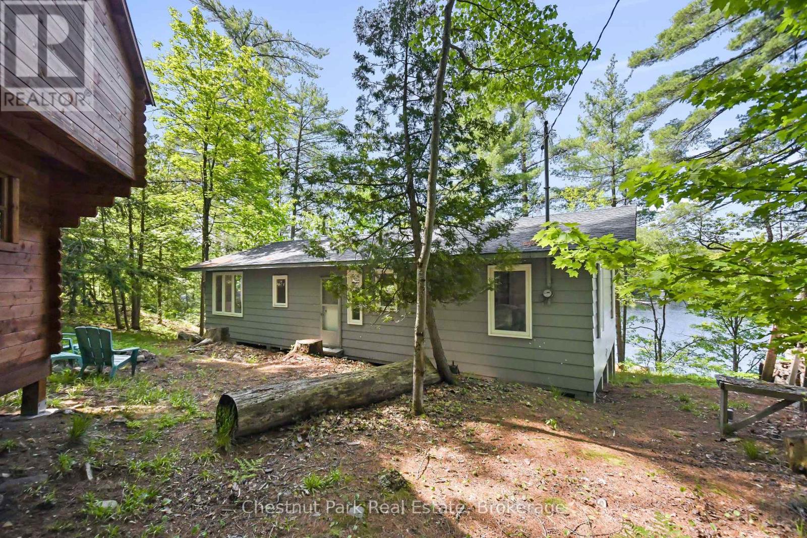 85 TAYLOR ISLAND - 24