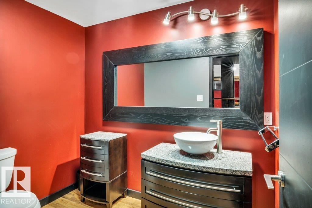 1107 CHAHLEY CT NW - 44