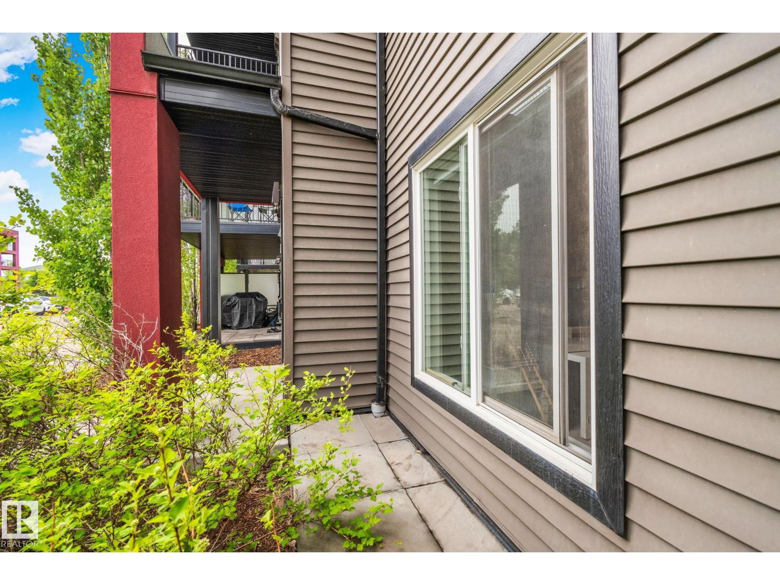 #118 5521 7 AV SW — photo 13