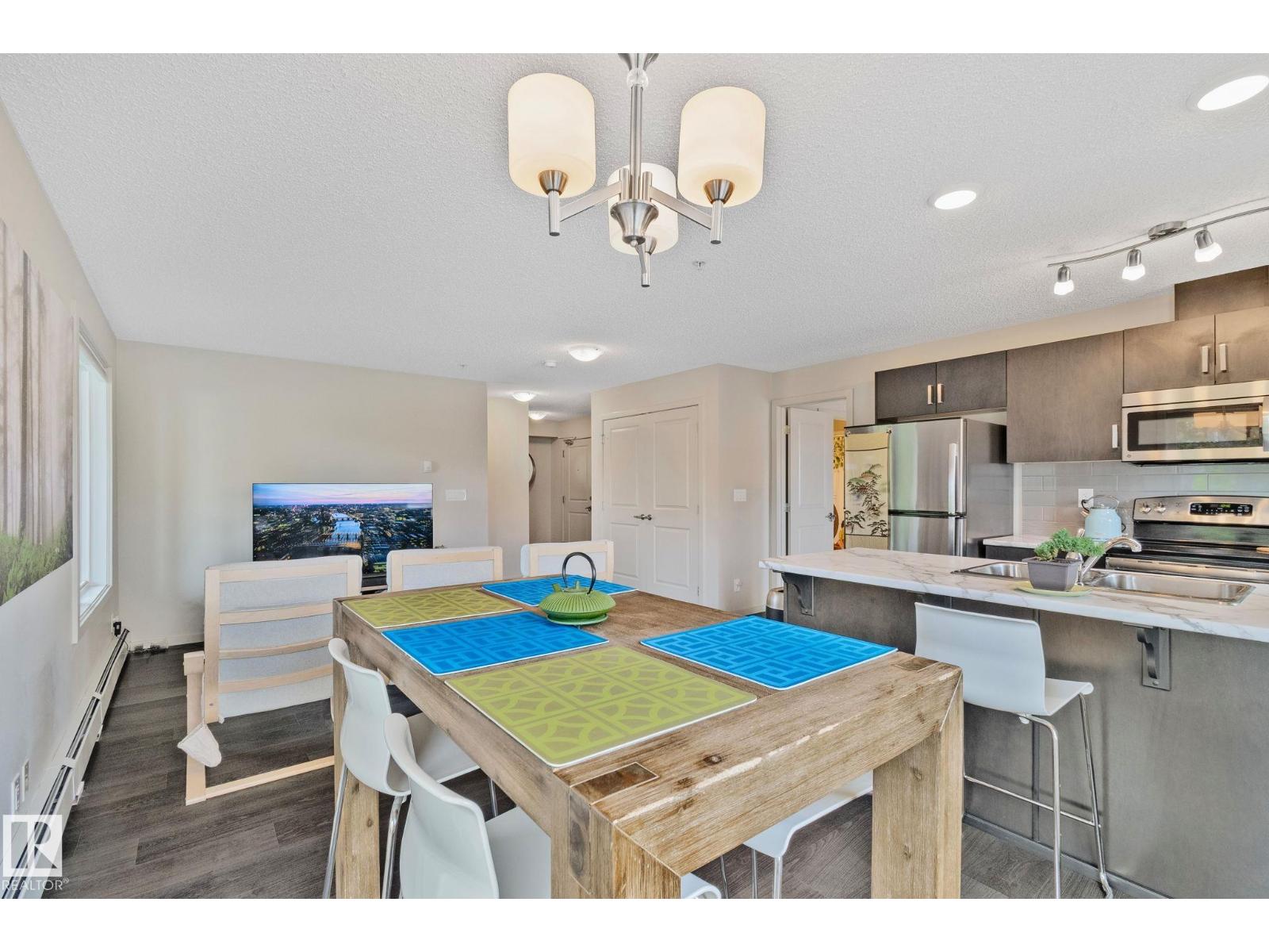 #118 5521 7 AV SW — photo 14