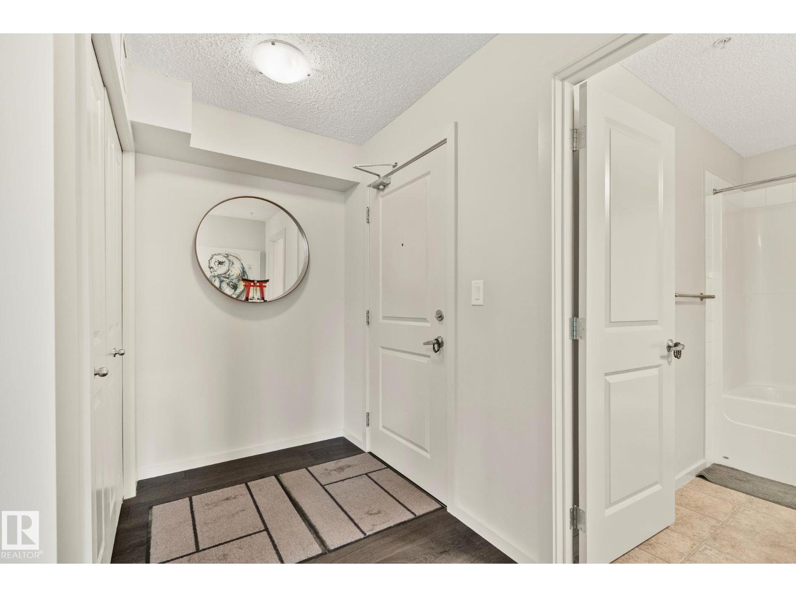 #118 5521 7 AV SW — photo 24