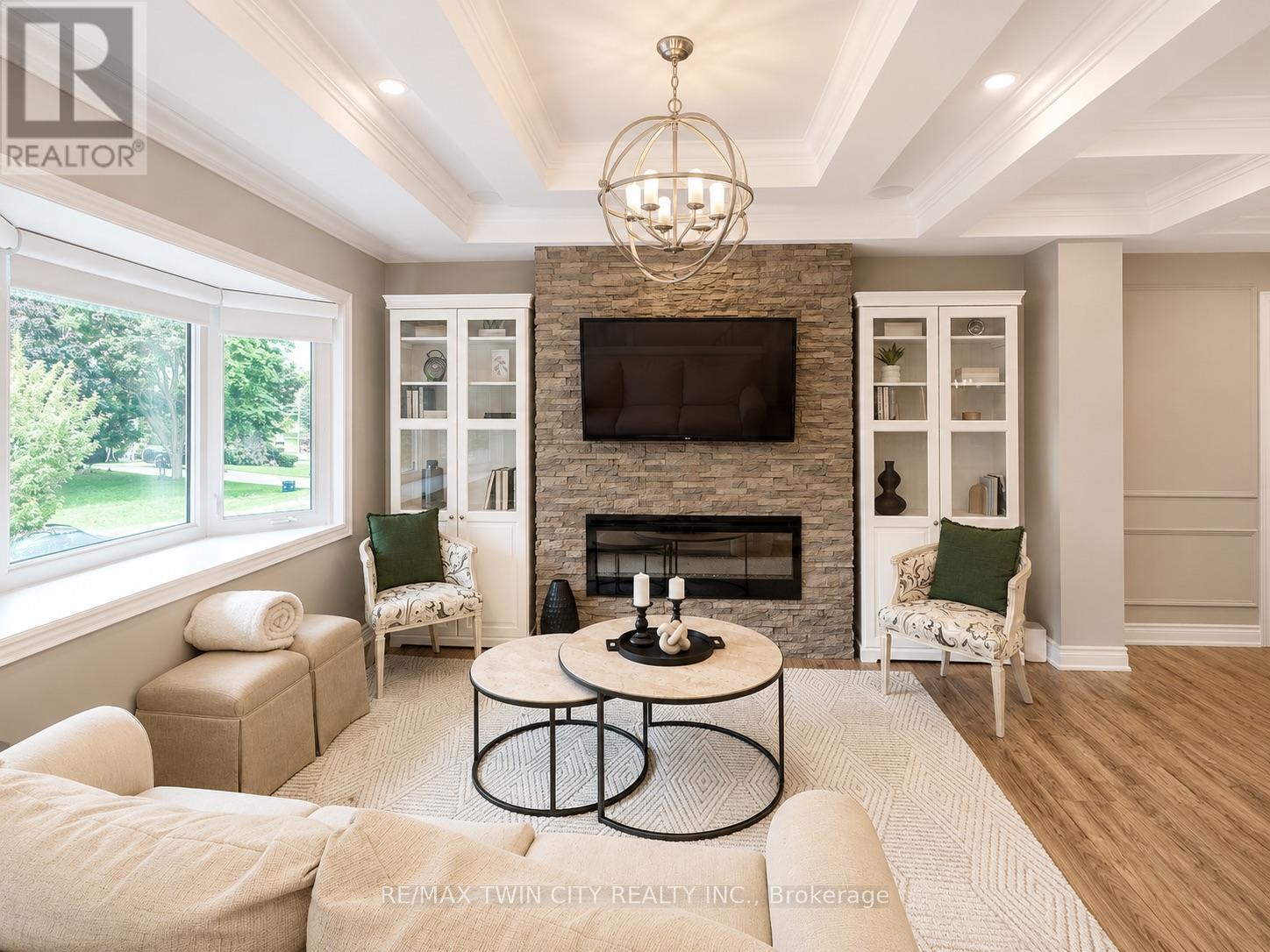 107 ROSSLINN ROAD - 13