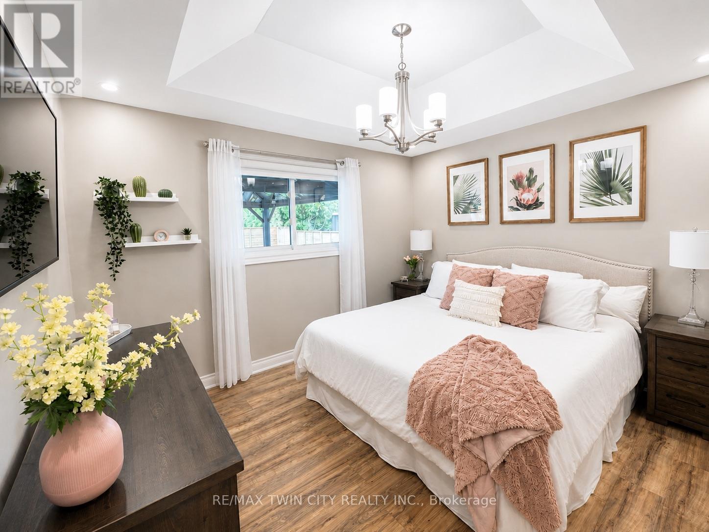 107 ROSSLINN ROAD - 19