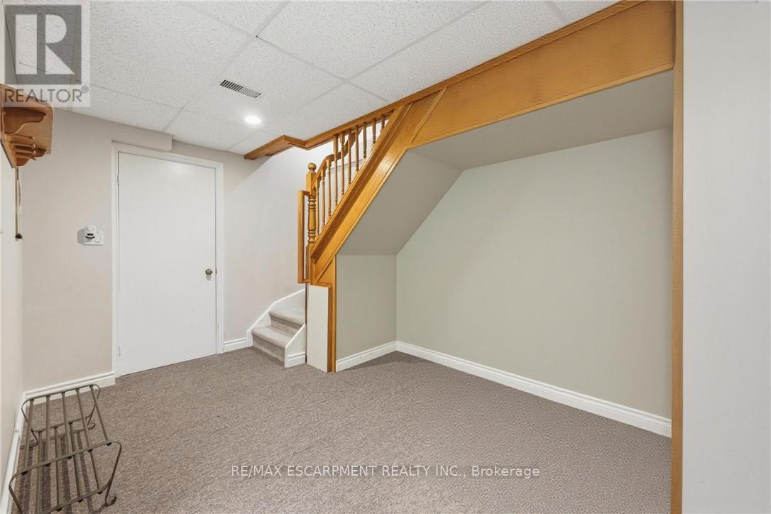 187 ALDERLEA AVENUE - 37