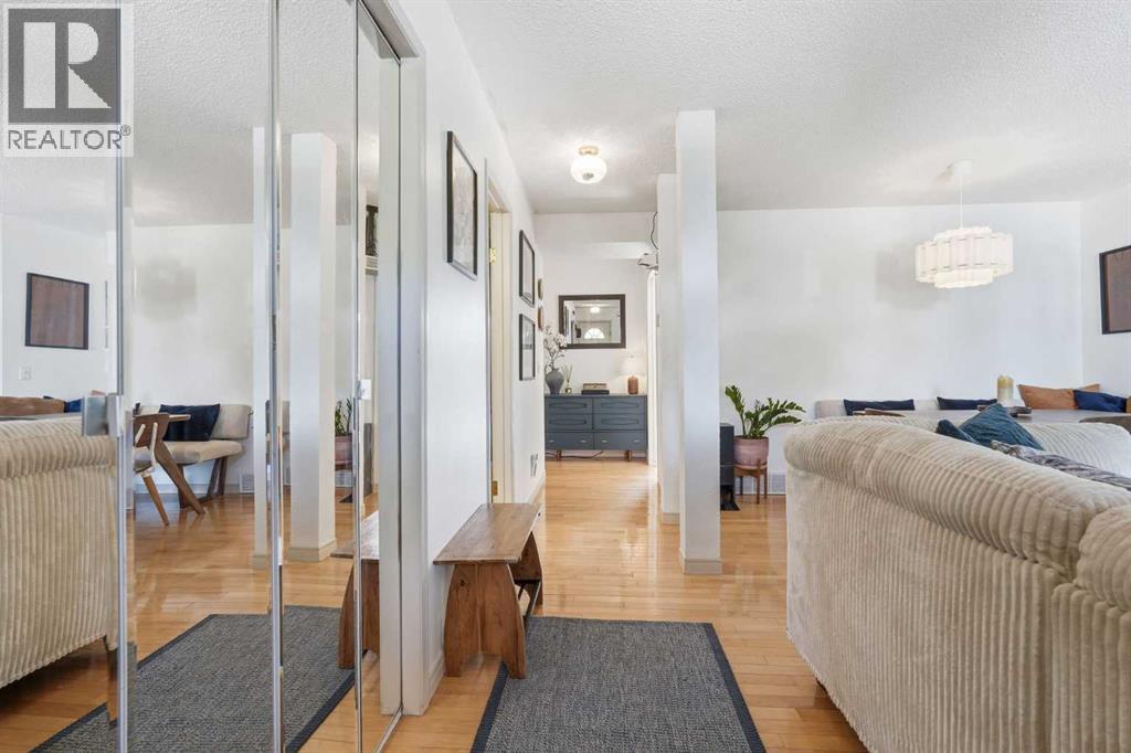 3031 23 Avenue SW - Image 3