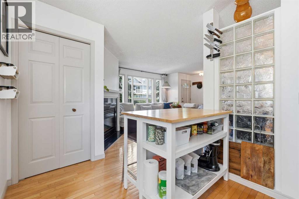 3031 23 Avenue SW - 9