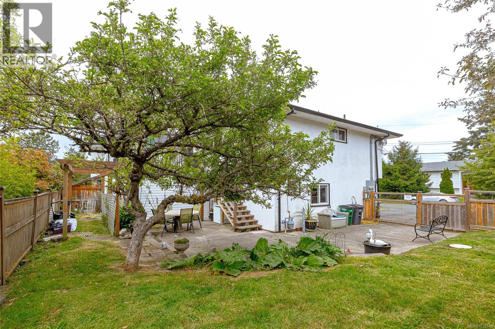 3881 Olivia Pl - 38