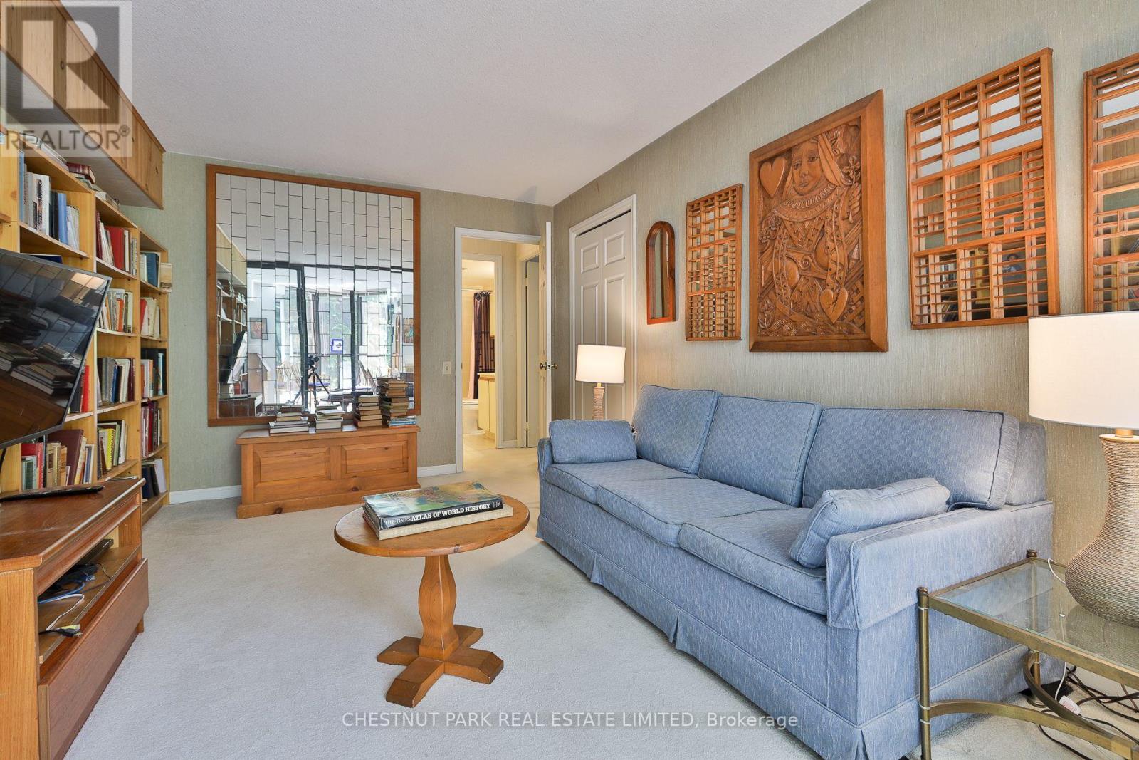 #409 2900 YONGE STREET - 23