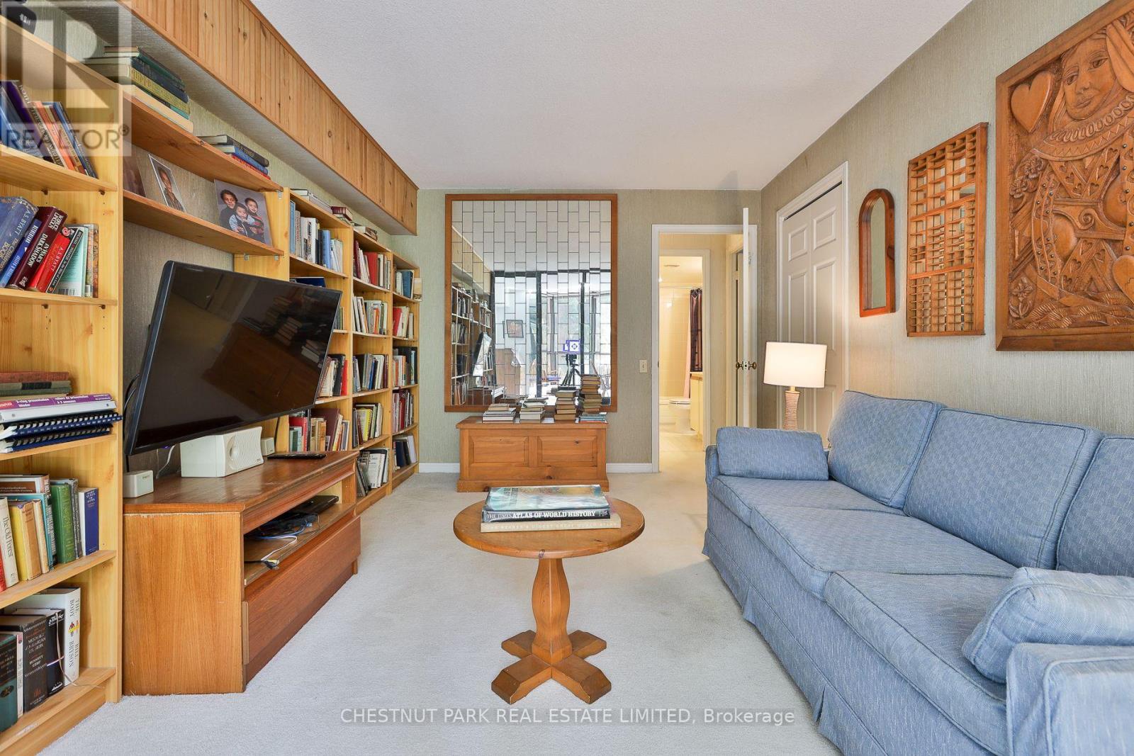 #409 2900 YONGE STREET - 24