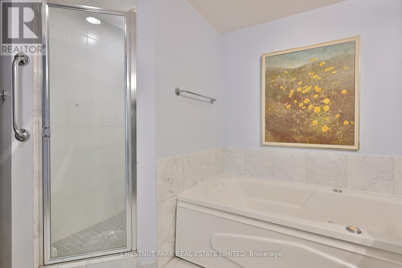 #409 2900 YONGE STREET - 30