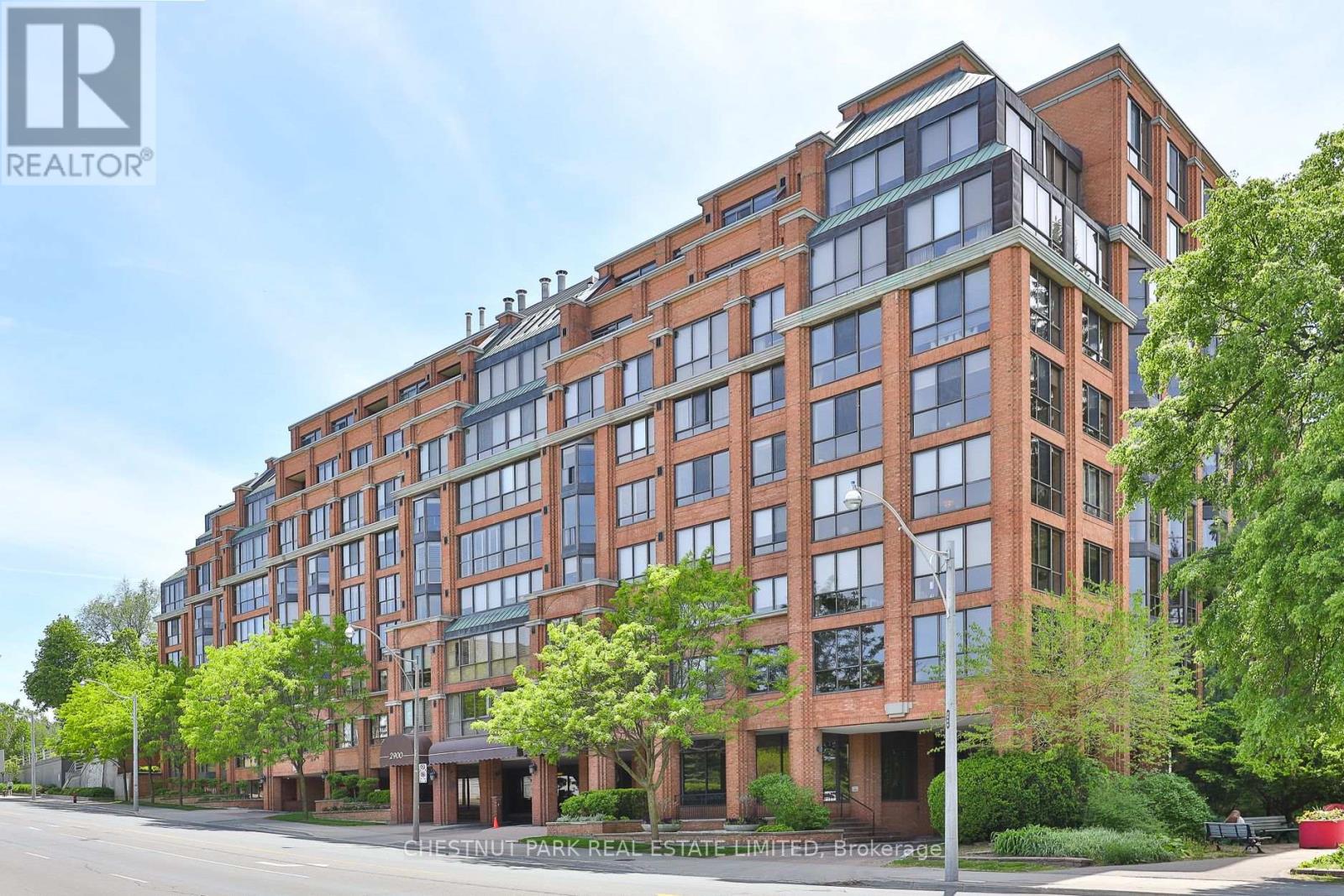 #409 2900 YONGE STREET - 41