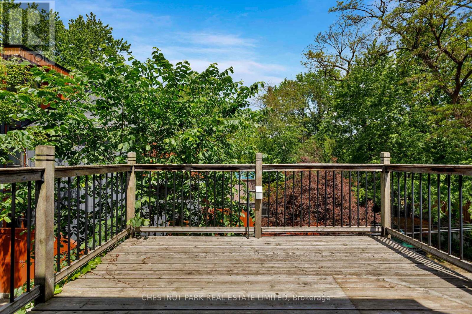 466 WELLESLEY STREET E - 25