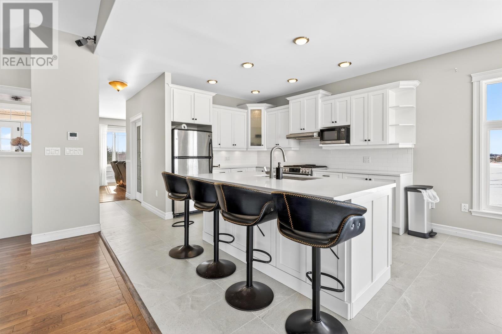 749 CITY VIEW Drive - 19