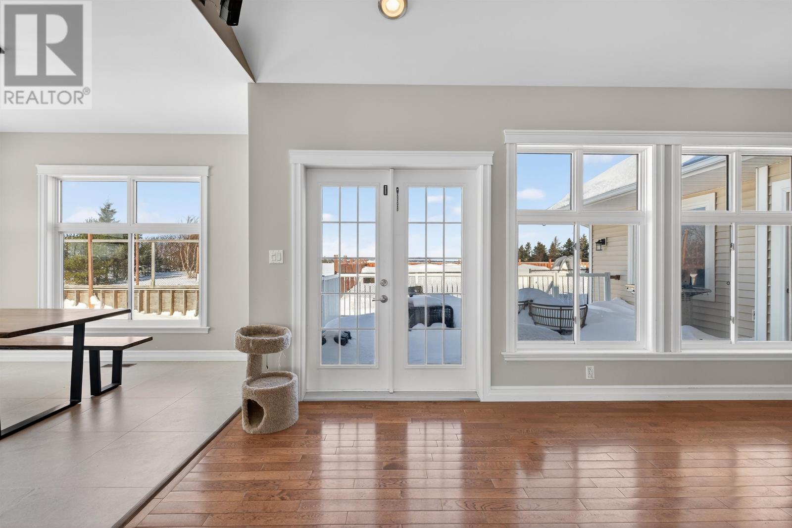 749 CITY VIEW Drive - 23