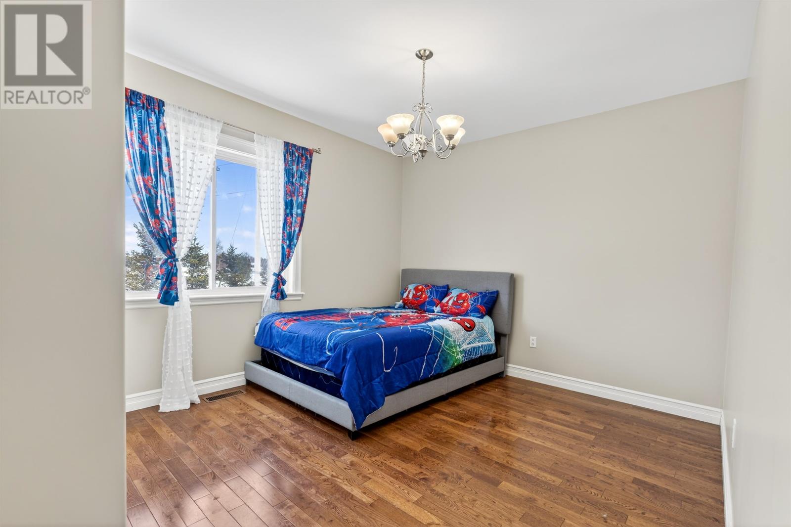 749 CITY VIEW Drive - 27