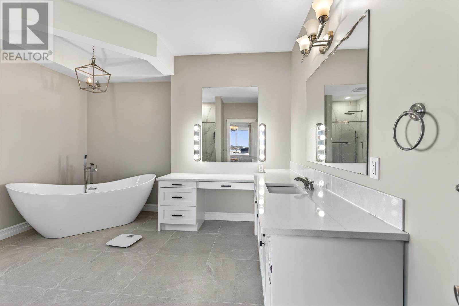 749 CITY VIEW Drive - 35