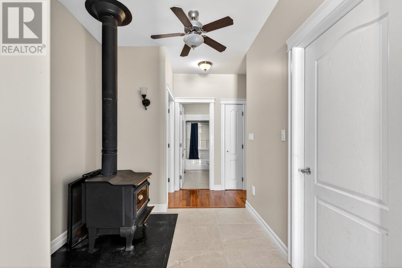 749 CITY VIEW Drive - 39