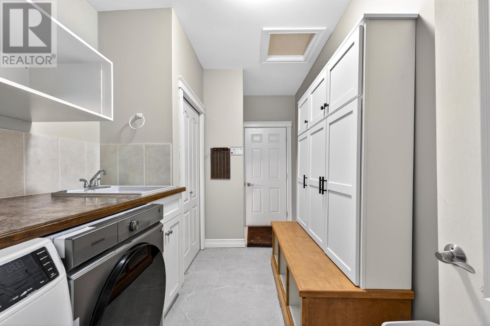 749 CITY VIEW Drive - 40