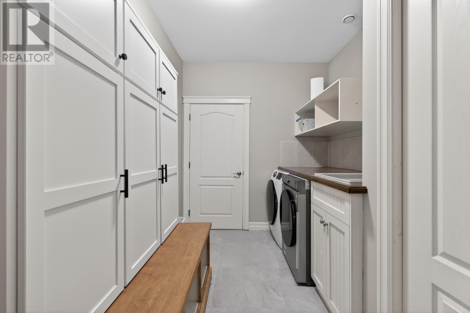 749 CITY VIEW Drive - 41