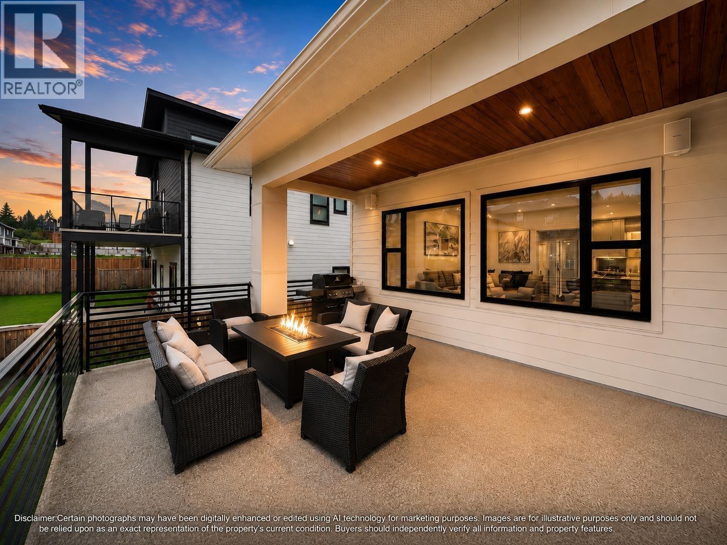2485 ROWE STREET - 27
