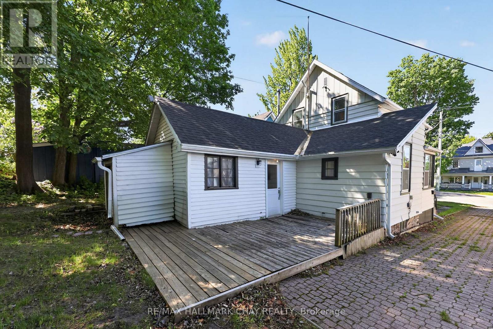 23 MARIA STREET - 13