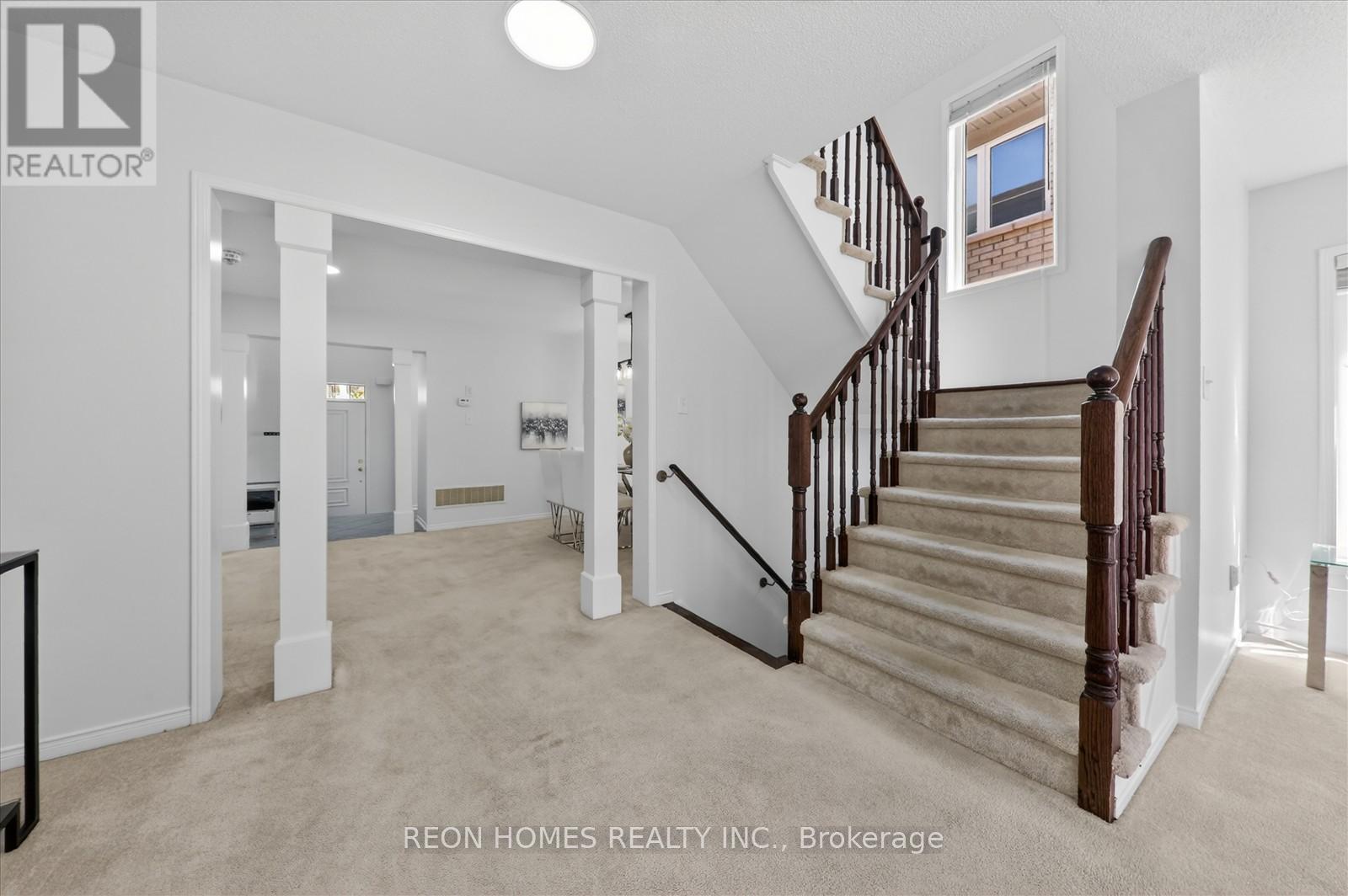 37 RAITHBY CRESCENT - 15