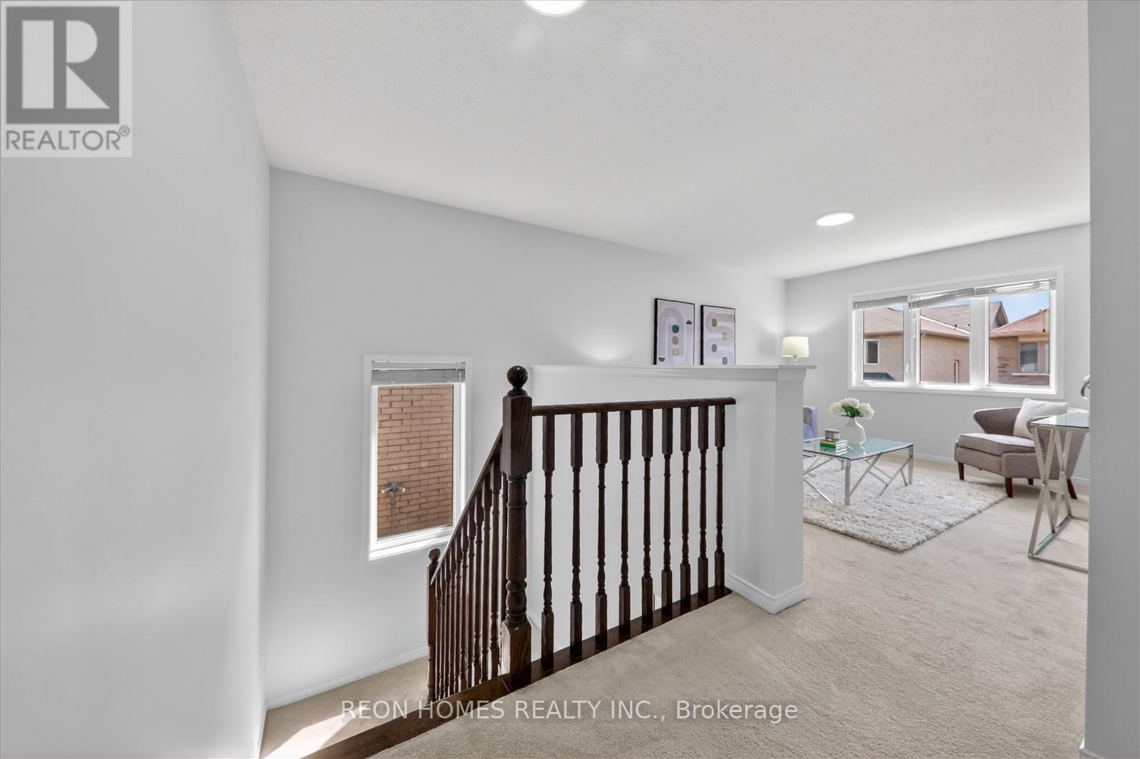 37 RAITHBY CRESCENT - 25