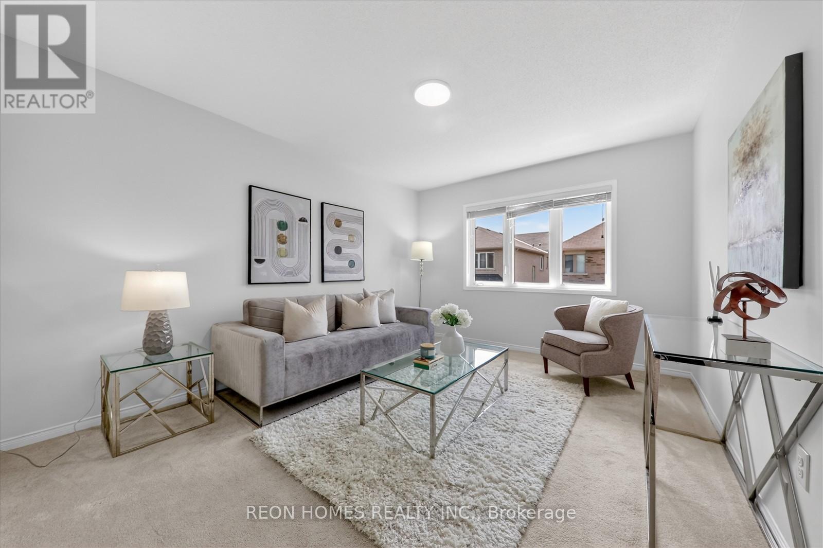 37 RAITHBY CRESCENT - 26