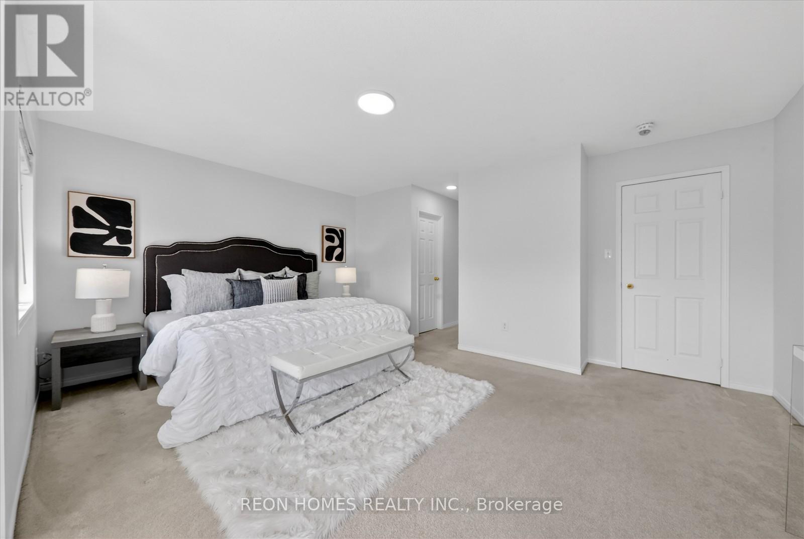 37 RAITHBY CRESCENT - 31