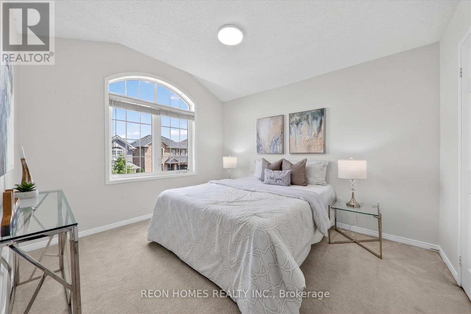 37 RAITHBY CRESCENT - 38