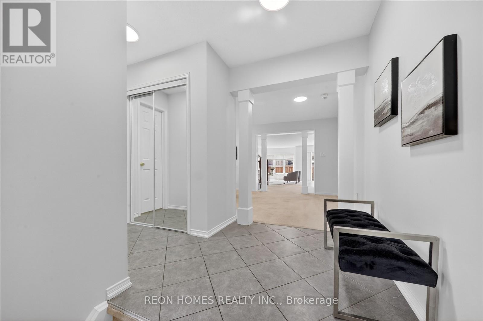 37 RAITHBY CRESCENT - 7