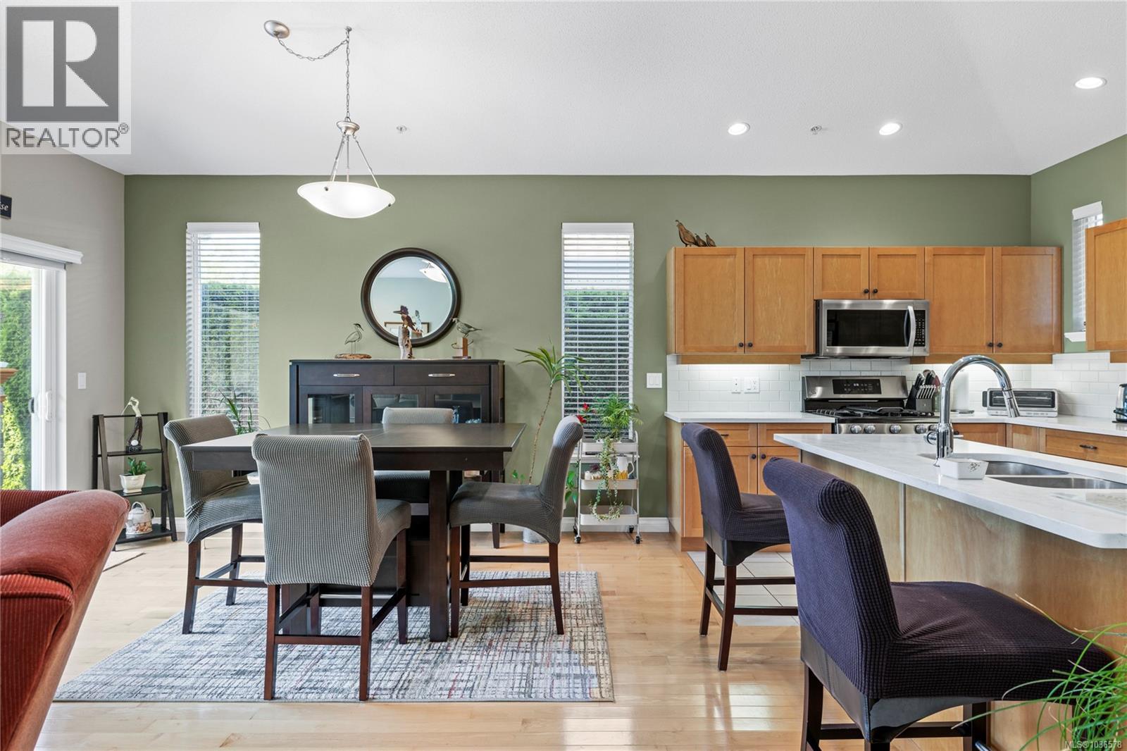 #114 730 Barclay Cres - 25