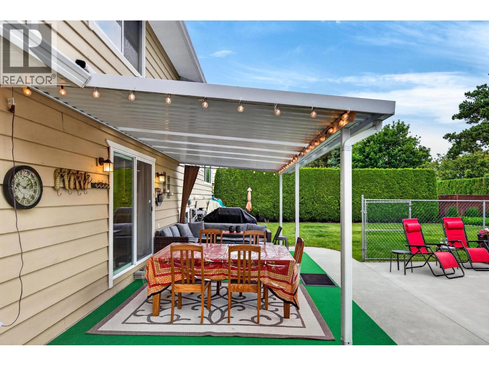 660 Welke Road - 16