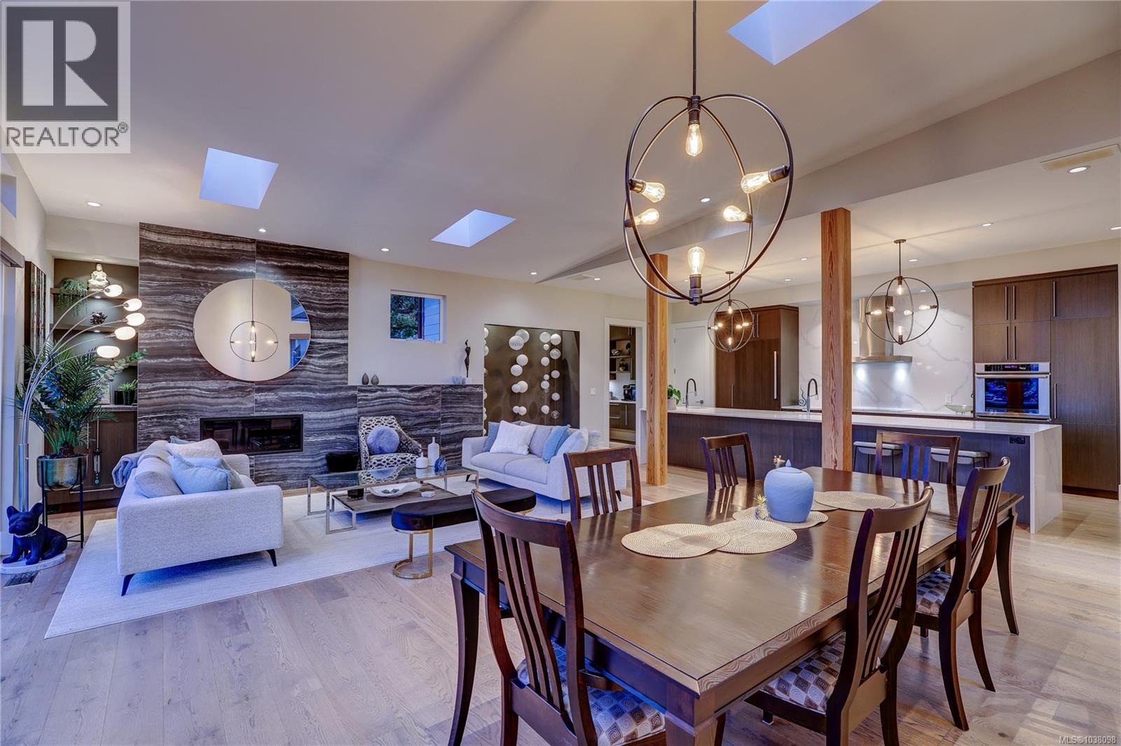 3450 Dolphin Dr - 29
