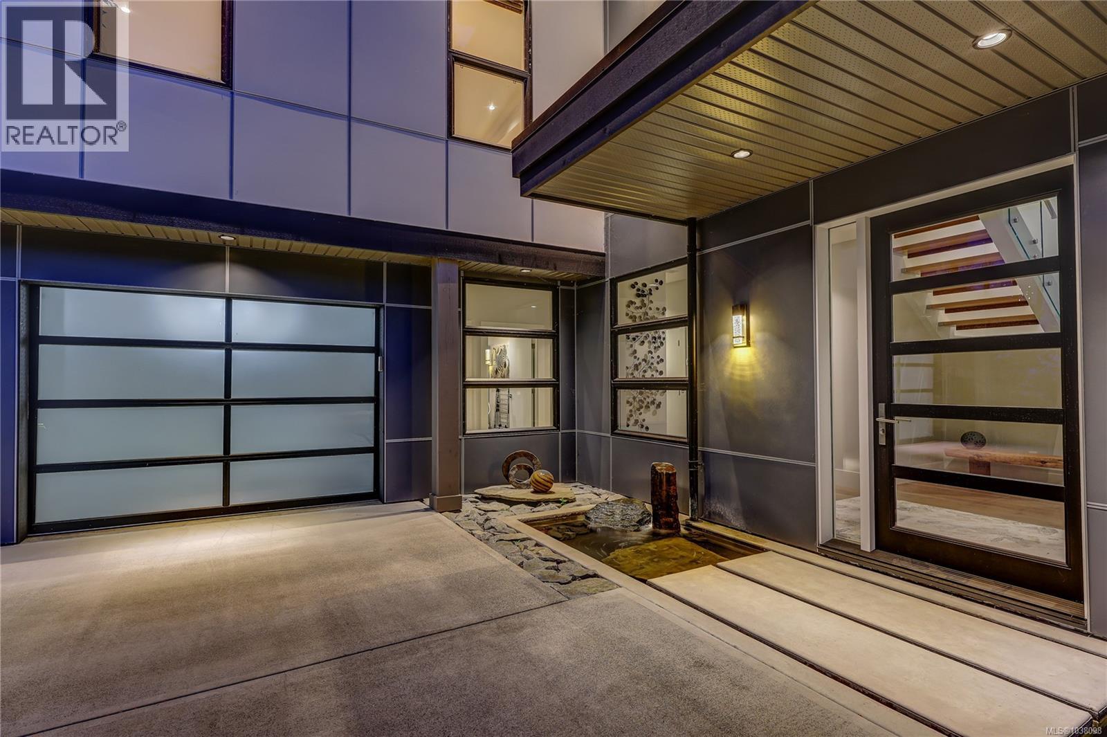 3450 Dolphin Dr - 6
