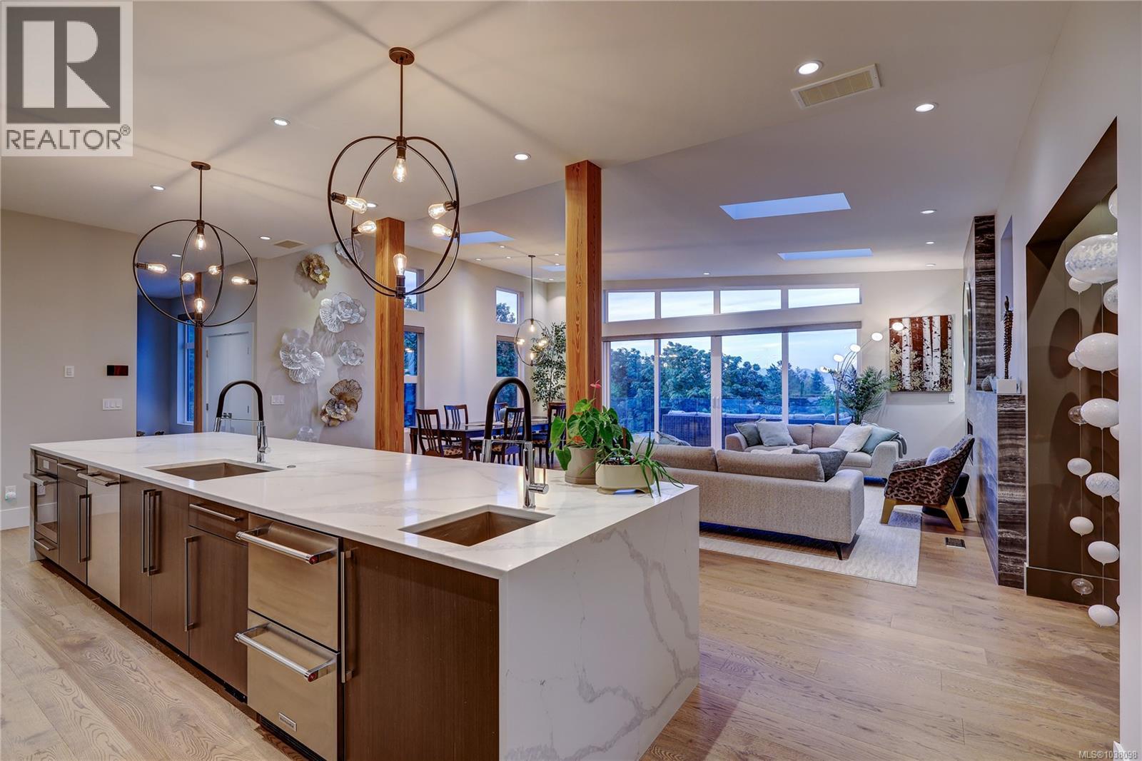 3450 Dolphin Dr - 20