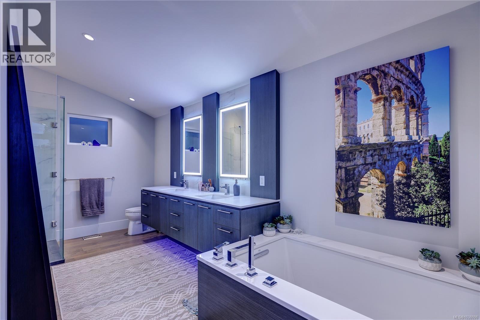 3450 Dolphin Dr - 46