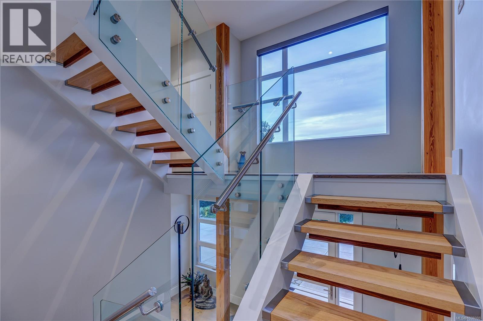3450 Dolphin Dr - 13