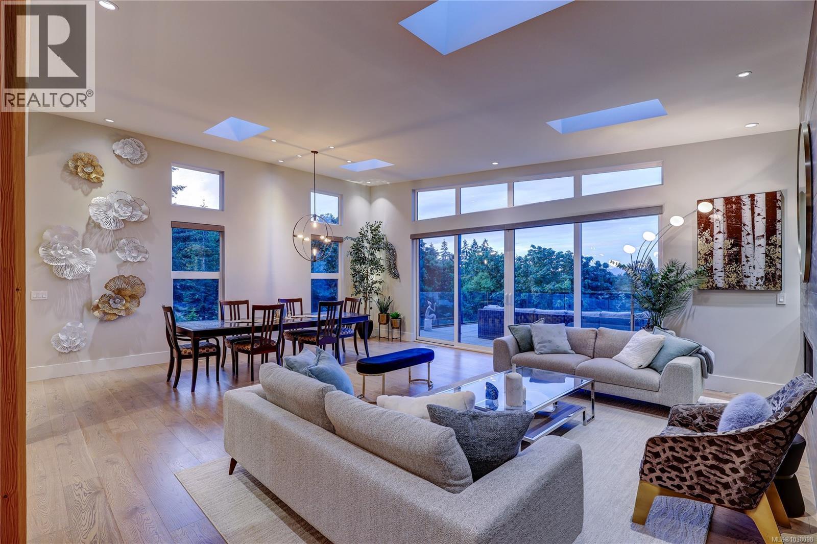 3450 Dolphin Dr - 25