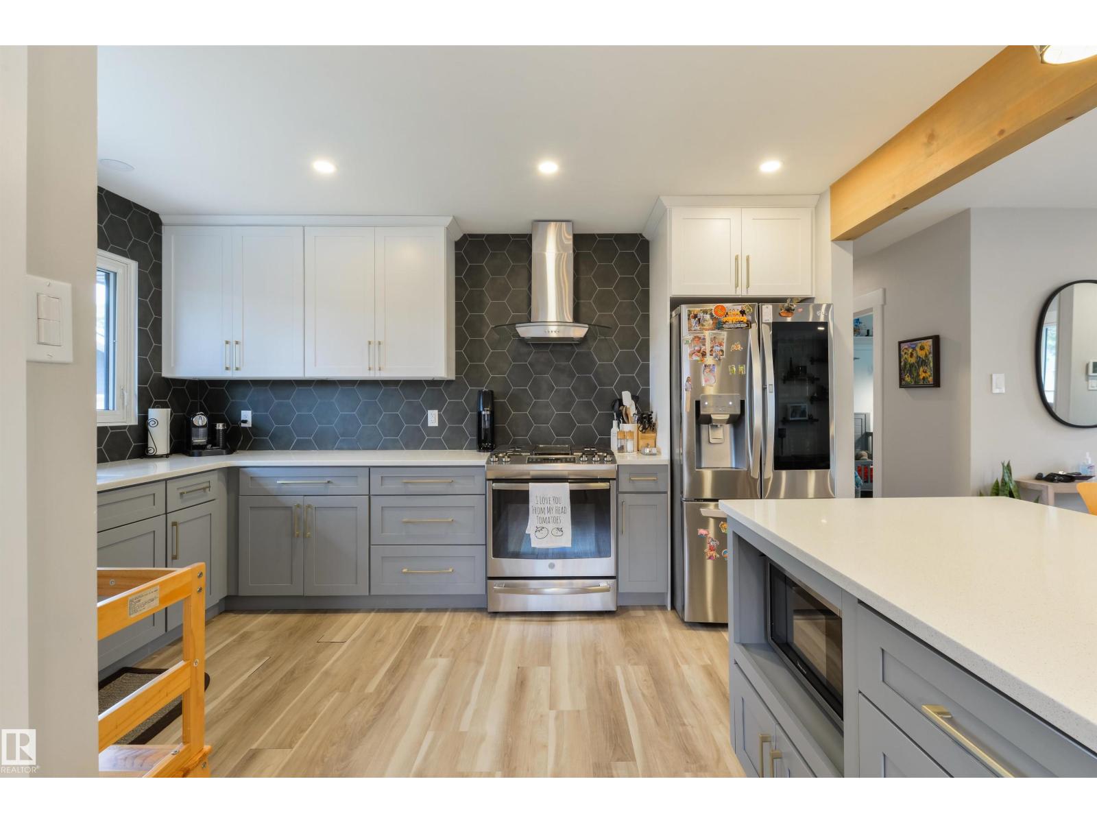 14307 86 AV NW - 11