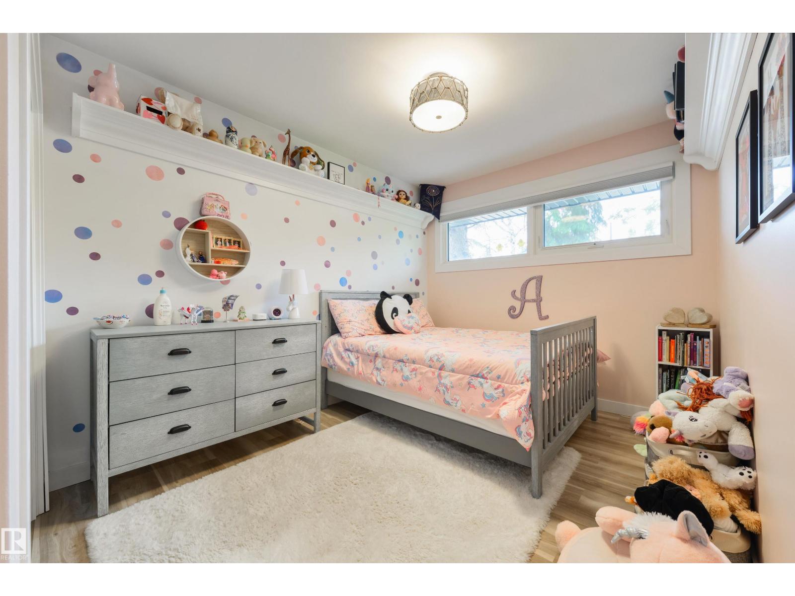 14307 86 AV NW - 17