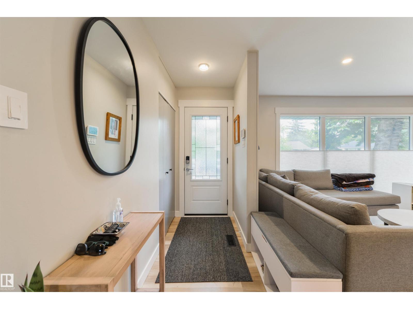 14307 86 AV NW - 3