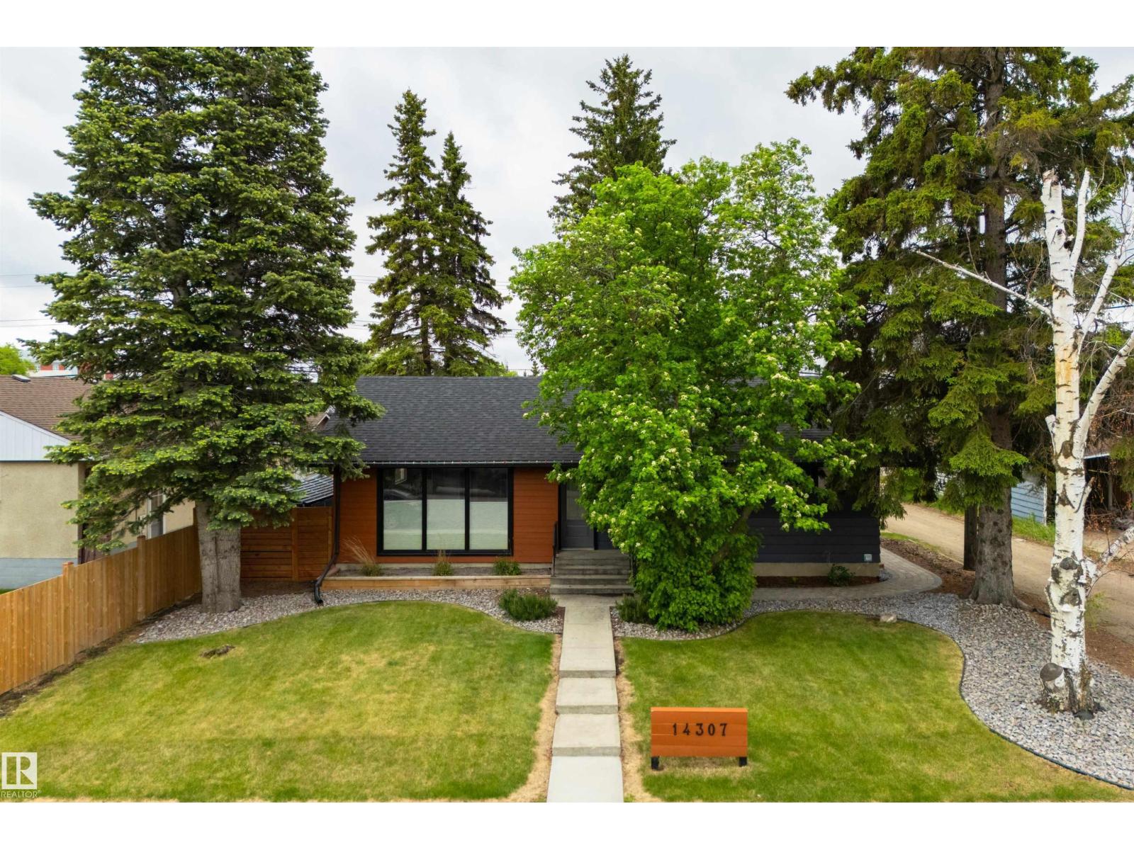14307 86 AV NW - 37