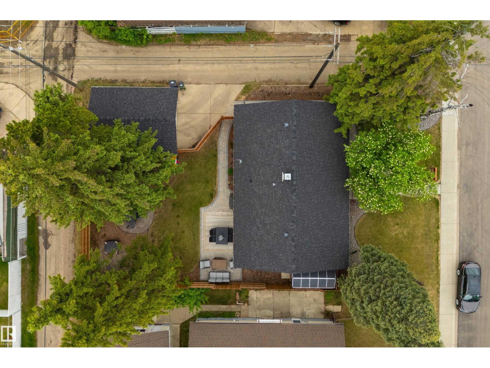 14307 86 AV NW - 45